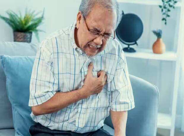 Heart health: These common problems in the body directly affect the heart, do not ignore these signs Heart health: શરીરમાં થનારી આ સામાન્ય સમસ્યાઓની સીધી અસર હૃદય પર થાય છે, આ સંકેતોને અવગણશો નહીં