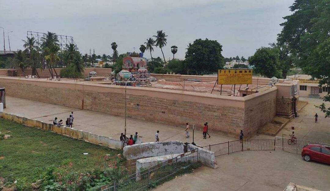 மும்மூர்த்திகளும் ஒரே இடத்தில் பக்தர்களுக்கு காட்சியளிக்கும் உத்தமர் கோவில் - எங்குள்ளது தெரியுமா..?