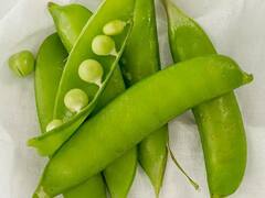 मटर के छिलके को वेस्ट समझ कर फेंकने की ना करें गलती...सेहत को मिलते हैं चौंकाने वाले फायदे