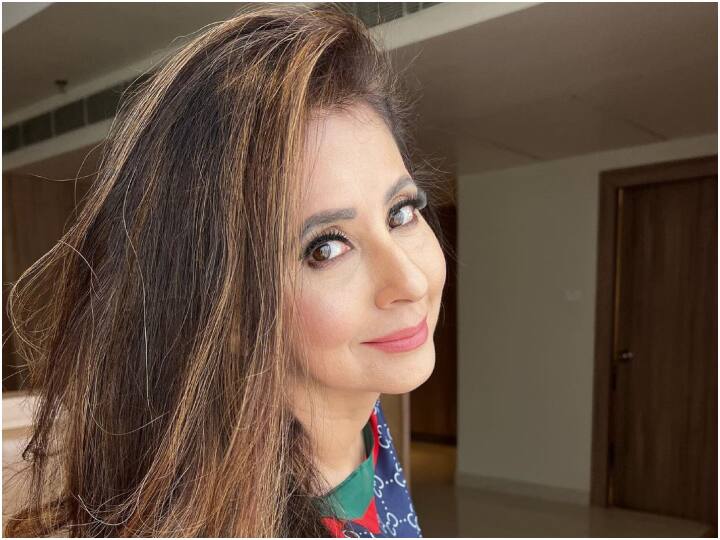 Urmila Marriage Anniversary: प्यार के लिए लांघ दी थी धर्म की दीवार, कश्मीरी बिजनेसमैन की शरीक-ए-हयात कैसे बनीं रंगीला गर्ल?