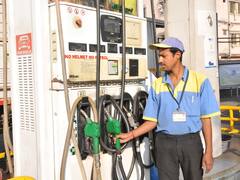 Petrol, Diesel Price: கேஸ் சிலிண்டர் விலை உயர்வைத் தொடர்ந்து உயர்கிறதா பெட்ரோல் டீசல் விலை? இன்றைய நிலவரம் இதுதான்..!