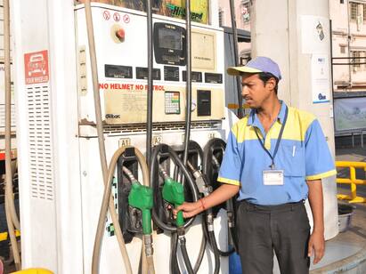 petrol and diesel price on 3rd march 2023 chennai know full details Petrol, Diesel Price: கேஸ் சிலிண்டர் விலை உயர்வைத் தொடர்ந்து உயர்கிறதா பெட்ரோல் டீசல் விலை? இன்றைய நிலவரம் இதுதான்..!