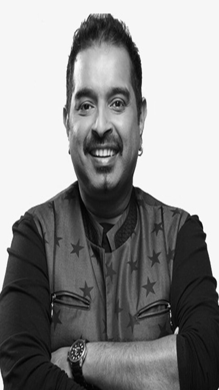 தமிழ் பேசும் கேரள குடும்பத்தை சேர்ந்தவர் சங்கர் மகாதேவன்