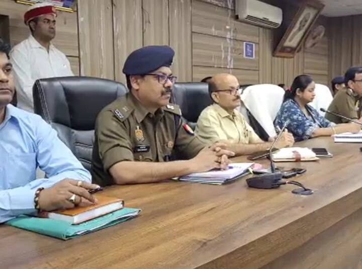 Ghazipur police administration alert on Holi and Shab-e-Barat strict action against hoodlums ann Ghazipur News: होली और शब-ए-बारात को देखते हुए पुलिस प्रशासन अलर्ट, हुड़दंगियों पर होगी कड़ी कार्रवाई