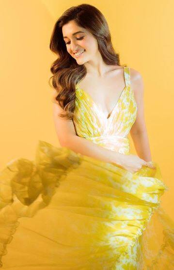 ਅਨੁਪਮਾ ਦੀ ਕਿੰਜਲ ਬਹੂ ਦੇ ਗਲੈਮਰਸ ਲੁੱਕ