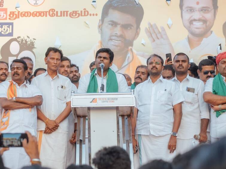 BJP President Annamalai talk about north Indian issue in tamilnadu Annamalai: வடமாநிலத்தவர்களை வைத்து அரசியல் செய்வதை நிறுத்துங்கள் - சொல்கிறார் அண்ணாமலை