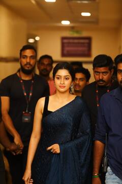 Agilan Trailer Release : இயக்குநர்களுடன் சேர்ந்து அகிலன் ட்ரெய்லரை வெளியிட்ட ஜெயம் ரவி!