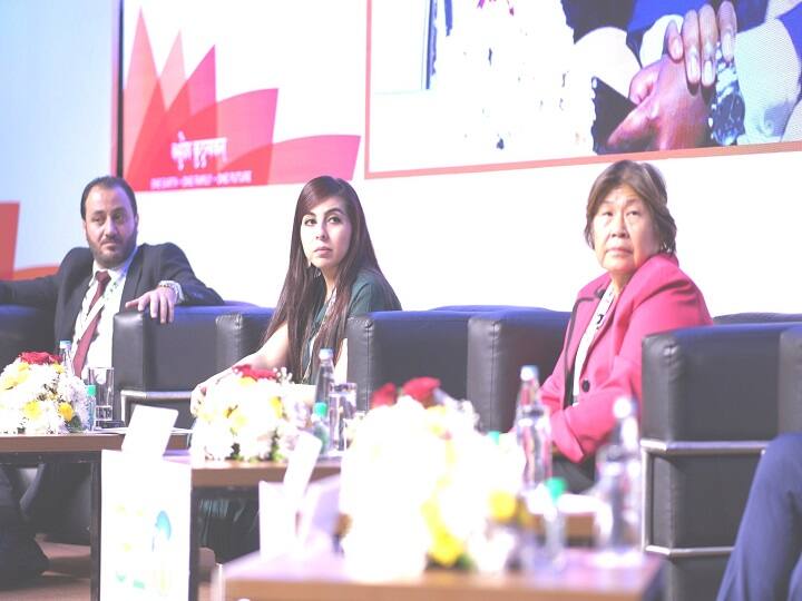 हैदराबाद में GPFI इवेंट का पहला दिन खत्म हो गया है. डिजिटल पेमेंट इन्फ्रास्ट्रक्चर (DPI) का लाभ उठाने और ग्लोबल फाइनेंशियल इन्क्लूजन को बढ़ाने के लिए डिजिटल मुद्दों पर चर्चा की गई है.