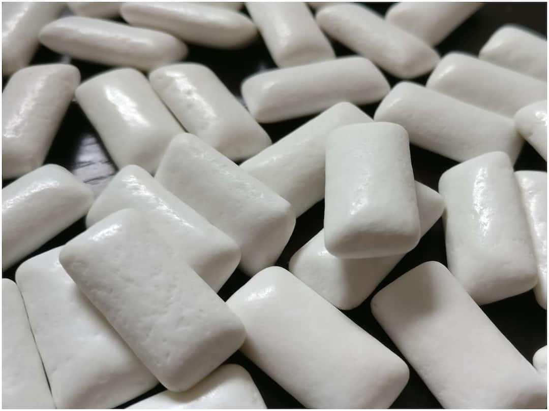 Chewing gum reduces the desire to eat junk food జంక్ ఫుడ్ తినాలన్న కోరికని చంపేయాలంటే చేయాల్సిన పని ఇదే