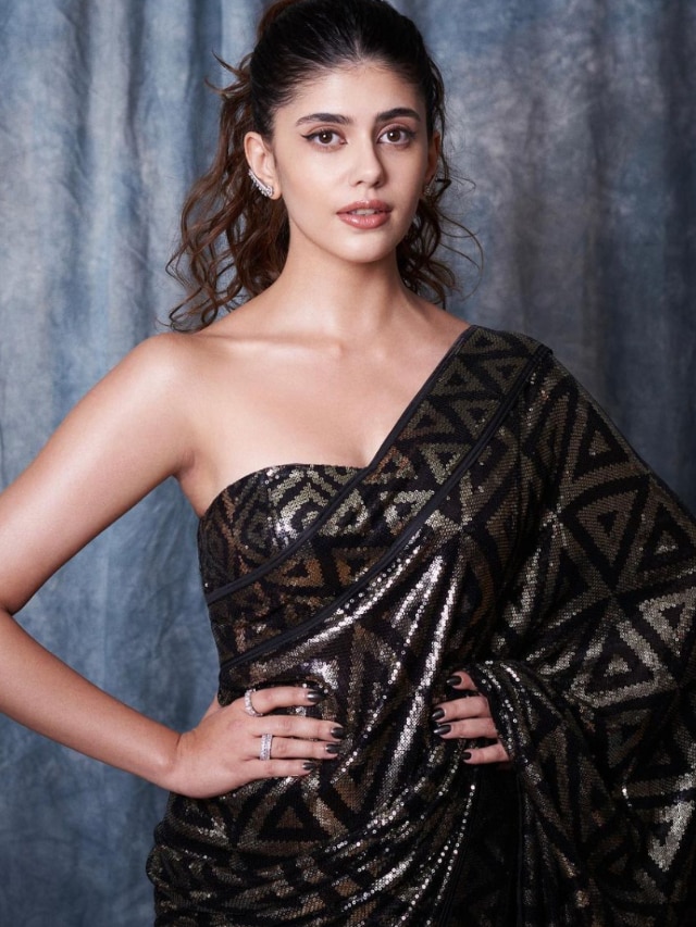 We Can Get Enough Of Sanjana Sanghi's Sequin Saree Look