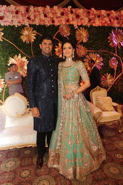 Dushyant Chautala Wife: जानें- क्या करती हैं चौटाला परिवार की बड़ी बहू मेघना? रिसेप्शन की तस्वीरें खूब हुई थीं वायरल