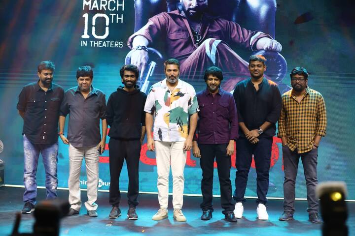 ஜெயம் ரவி, அவர் நடித்த படங்களை இயக்கிய இயக்குநர்களுடன் இவ்விழாவில் பங்குபெற்றார்.