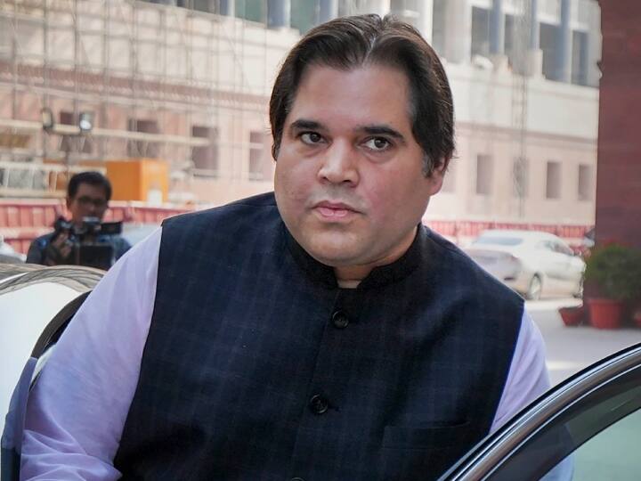 Pilibhit BJP MP Varun Gandhi Big Claim on Lok Sabha Elections 2024 and then utrun on his Own Statement UP Politics: पीलीभीत में पहले BJP सांसद वरुण गांधी ने किया बड़ा दावा, फिर अपने ही बयान से पलटे