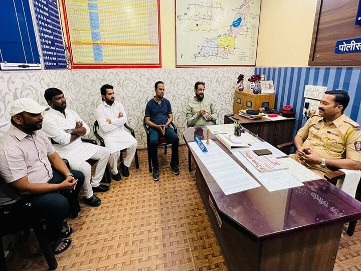 सिटी चौक पोलीस ठाण्याचे पोलीस निरीक्षक अशोक गिरी यांनी जलील यांच्यासोबत चर्चा करत उपोषण कसे असणार, किती लोक येण्याची शक्यता आहे, याबाबत माहिती जाणून घेतली आहे.