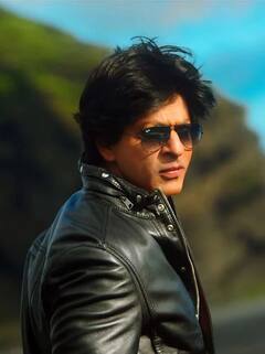 In Pics: कमाई ही नहीं बल्कि पढ़ाई के मामले में भी किसी से पीछे नहीं हैं किंग खान की फैमिली, जानिए क्वालिफिकेशन