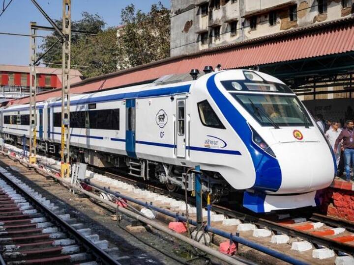 Vande Bharat Express Train Semi High Speed Express Train On Mumbai Goa Route Soon