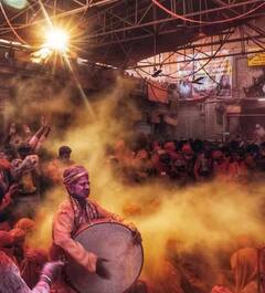 Holi 2023: ਦੇਸ਼ ਦੀਆਂ ਇਨ੍ਹਾਂ ਥਾਵਾਂ 'ਤੇ ਜਦੋਂ ਉੱਡਦਾ ਹੈ ਹੋਲੀ ਦਾ ਰੰਗ, ਮਾਹੌਲ 'ਚ ਘੁਲ਼ ਜਾਂਦੀਆਂ ਨੇ ਖੁਸ਼ੀਆਂ