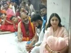 In Pics : विराट-अनुष्का महाकाल देवाच्या मंदिरात, भस्म आरती करत घेतलं देवाचं दर्शन