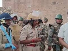 कबीरधाम में पूजा स्थल को लेकर हुए विवाद के बाद हिंसा, 12 पुलिसकर्मी घायल