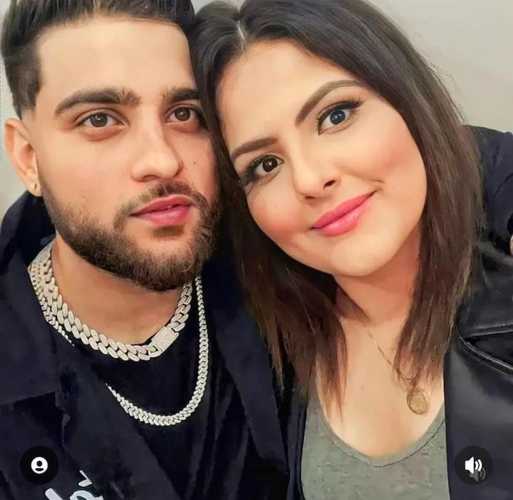 ਰਿਪੋਰਟਾਂ ਮੁਤਾਬਕ ਪਲਕ ਕੈਨੇਡਾ ਦੀ ਰਹਿਣ ਵਾਲੀ ਹੈ ਅਤੇ ਪੇਸ਼ੇ ਤੋਂ ਮੇਕਅੱਪ ਆਰਟਿਸਟ ਹੈ ਅਤੇ 'ਪੀਕੇਆਰ ਮੇਕਅੱਪ ਸਟੂਡੀਓ' ਦੀ ਮਾਲਕ ਹੈ। ਉਹ ਆਪਣੇ ਆਪ ਨੂੰ ਪਲਕ ਔਜਲਾ ਵੀ ਕਹਿੰਦੀ ਹੈ।