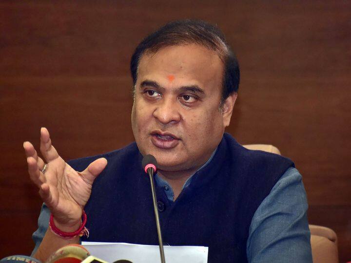 Assam CM himanta biswa sarma statement on rahul gandhi over his remarks united kingdom lecture against india 'आतंकियों को देखा तो सुरक्षा एजेंसियों को सूचना क्यों नहीं दी', CM हिमंत सरमा ने पूछा- राहुल गांधी की हिम्मत...