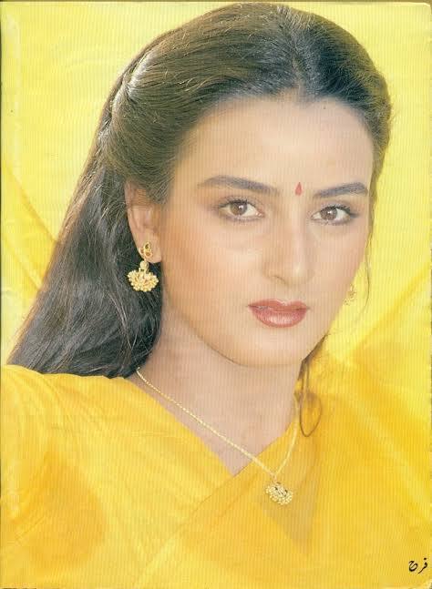 लेकिन उसके कुछ वक्त के बाद में फराह नाज़ ने 1996 में अपने परिवार की बात ना सुनते हुए बिंदु दारा सिंह से ब्याह रचा लिया. शादी के कुछ वक्त बाद ही दोनों में लड़ाई झगड़े शुरू हुए और 2002 में दोनों अलग हो गए. (Photo- Instagram)