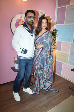 Shehnaaz Gill गिल के शो ‘देसी वाइब्स’ में पहुंचे कॉमेडी किंग Kapil Sharma, सामने आई दोनों की क्यूट तस्वीरें