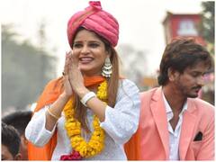 अर्चना गौतम के पिता ने प्रियंका गांधी के पीए पर लगाए गंभीर आरोप, पुलिस को दी लिखित शिकायत