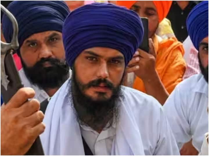 Action Against Amritpal Singh: खालिस्तानी समर्थक अमृतपाल सिंह की हो सकती है गिरफ्तारी, पूरे पंजाब में कल तक के लिए इंटरनेट बंद