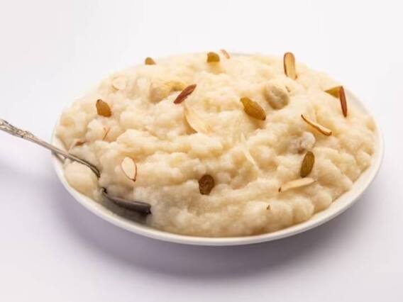 Banana Halwa Recipe: घर पर बनाएं केले का हलवा, हमेशा के लिए सूजी का हलवा खाना भूल जाएंगे