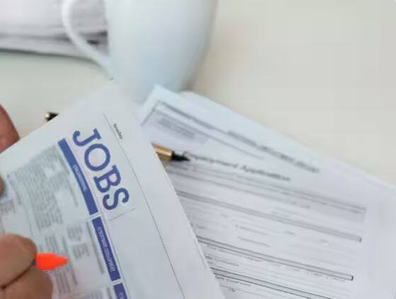 ਇਸ ਤਰ੍ਹਾਂ ਹੋਵੇਗੀ ਚੋਣ: ਇਨ੍ਹਾਂ ਅਸਾਮੀਆਂ ਲਈ ਉਮੀਦਵਾਰਾਂ ਦੀ ਚੋਣ ਮੁੱਢਲੀ ਪ੍ਰੀਖਿਆ/ਪ੍ਰੀਖਿਆ, ਮੁੱਖ ਲਿਖਤੀ ਪ੍ਰੀਖਿਆ, ਕੰਪਿਊਟਰ ਐਪਲੀਕੇਸ਼ਨ ਟੈਸਟ ਅਤੇ ਵੀਵਾ-ਵੋਸ ਟੈਸਟ ਦੇ ਆਧਾਰ 'ਤੇ ਕੀਤੀ ਜਾਵੇਗੀ।