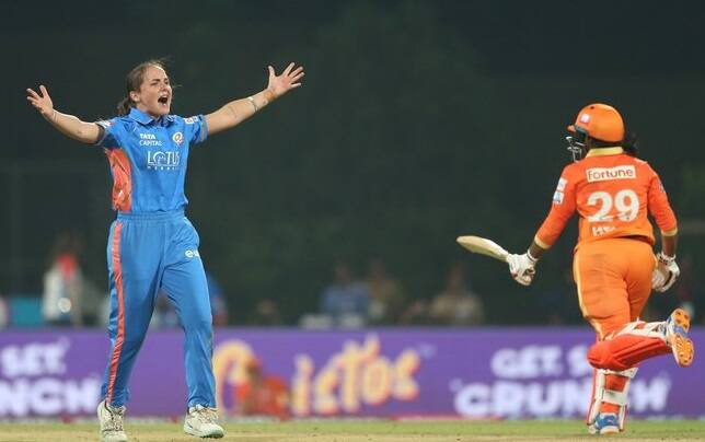 GG-W Vs MI-W WPL 2023 Live Updates Gujarat Giants vs Mumbai Indians Womens IPL Live Telecast GG-W Vs MI-W WPL 2023 Live:  WPLની પ્રથમ મેચમાં મુંબઇની ધમાકેદાર જીત, ગુજરાતને 143 રનથી હરાવ્યું