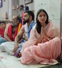Anushka ਨੇ ਪਤੀ ਵਿਰਾਟ ਨਾਲ ਕੀਤੇ ਮਹਾਕਾਲ ਦੇ ਦਰਸ਼ਨ, ਮੱਥੇ 'ਤੇ ਚੰਦਨ ਤੇ ਗੁਲਾਬੀ ਰੰਗ ਦੀ ਸਾੜ੍ਹੀ ਪਾ ਕੇ ਬਾਬਾ ਦੀ ਭਗਤੀ 'ਚ ਲੀਨ ਨਜ਼ਰ ਆਈ ਅਦਾਕਾਰਾ