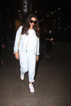 Celebs Spotted: एयरपोर्ट पर लगा सितारों का मेला, Shraddha Kapoor से लेकर Deepika Padukone का लुक रहा सबसे अलबेला