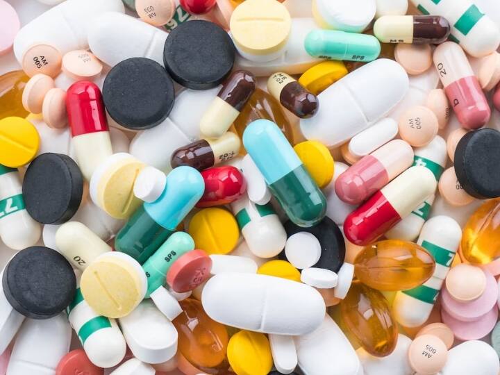 From painkillers to antibiotics, essential medicines will become costlier from April Medicines Price Hike: પેઈનકિલરથી લઈને એન્ટિબાયોટિક્સ સુધી, એપ્રિલથી મોંઘી થઈ જશે આ જરૂરી દવાઓ