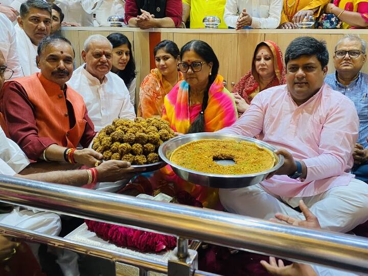 Vasundhara Raje Celebrates Birthday in Churu Public Address before Assembly Election 2023 ANN Vasundhara Raje Birthday: वसुंधरा राजे की ललकार, 'विकास का मुकुट बांधने से कोई माई का लाल नहीं रोक सकता'