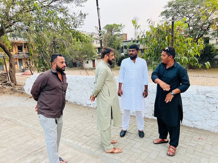 औरंगाबाद जिल्ह्याचे छत्रपती संभाजीनगर आणि उस्मानाबाद जिल्ह्याचे नाव बदलून धाराशिव करण्यासाठी केंद्र आणि राज्य सरकारने अखेर परवानगी दिली आहे. मात्र याच निर्णयावरुन आता राजकारण तापले आहे