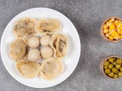 Apple and Banana Dumplings: इस होली प्याज के पकोड़े नहीं बल्कि ट्राई करें सेब और केले से बने पकोड़े