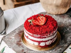 Red Velvet Fudge Recipe: इस खास अंदाज में रेड वेलवेट फज बनाएं, बच्चों को आएगा खूब पसंद