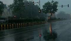 UP Weather Update: યુપીના આ વિસ્તારોમાં વરસાદ સાથે પડી શકે છે કરા, જાણો આજનું હવામાન