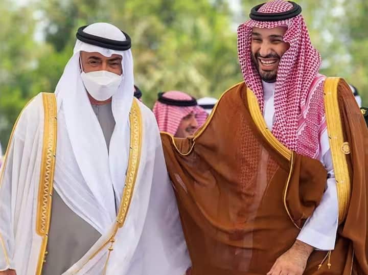 rift in uae and saudi arab relations due to oil and yemen war prince mohammed bin salman sheikh mohamed bin zayed UAE vs Saudi Arab : दोस्त बना दुश्मन... युएई आणि सौदी अरबमध्ये तणाव वाढला, कारण काय?