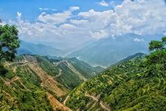 Travel Tips:गर्ल्स ट्रिप के लिए सबसे ज्यादा सुरक्षित हैं भारत की ये जगहें,  तो फटाफट विमेंस डे पर बना लें घूमने का प्लान