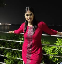 Bhojpuri News: ट्रेंडिंग स्टार खेसारी लाल से जुड़ा इनका नाम, जानिए कौन है Meghashree जिनकी हो रही है भोजपुरी सिनेमा में खूब चर्चा