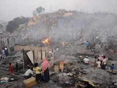 Bangladesh: Massive Fire Guts Rohingya Camp In Kutupalong, Leaves Thousands Homeless