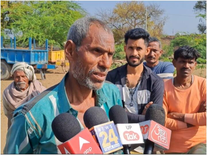 Holi 2023: यूपी के इस गांव में लोग नहीं खेलते हैं होली, 16 साल से पहले खेला गया था खूनी खेल, पढ़ें पूरी खबर etawah residents of dacoit jagjivan parihars village do not celebrate holi due to 2006 incident ann Holi 2023: यूपी के इस गांव में लोग नहीं खेलते हैं होली, 16 साल से पहले खेला गया था खूनी खेल, पढ़ें पूरी खबर