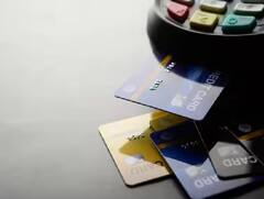 International Women's Day 2023: ਇਹ ਕ੍ਰੈਡਿਟ ਕਾਰਡ ਔਰਤਾਂ ਲਈ ਸਭ ਤੋਂ ਵਧੀਆ ਹੈ, ਖਰੀਦਦਾਰੀ ਕਰਨ 'ਤੇ ਜ਼ਬਰਦਸਤ ਛੋਟ ਮਿਲਦੀ ਹੈ