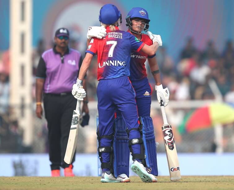 WPL 2023: DC-W given target of 224 runs against RCB-W in Match 2 at DY Patil Stadium WPL 2023, DC-W vs RCB-W: દિલ્હી કેપિટલ્સે બેંગ્લોરને આપ્યો 224 રનનો ટાર્ગેટ, શૈફાલી-મારિજાનની તોફાની બેટિંગ