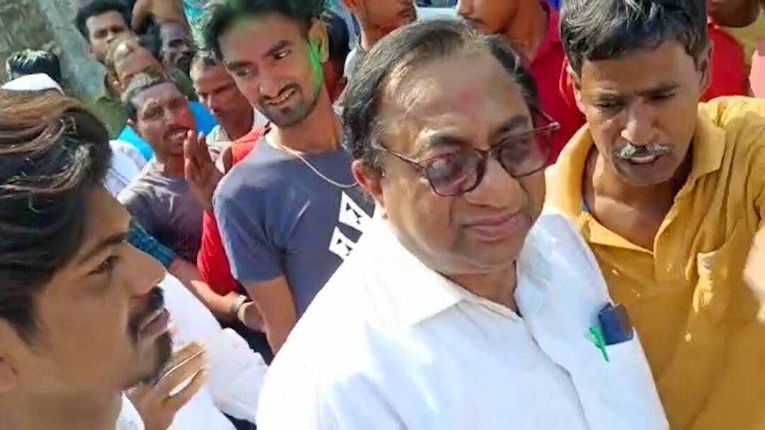 Birbhum Trinamool MLA again faces anger after going to Didi's protection shield program Birbhum News: দিদির সুরক্ষা কবচ কর্মসূচিতে গিয়ে আবার ক্ষোভের মুখে তৃণমূল বিধায়ক