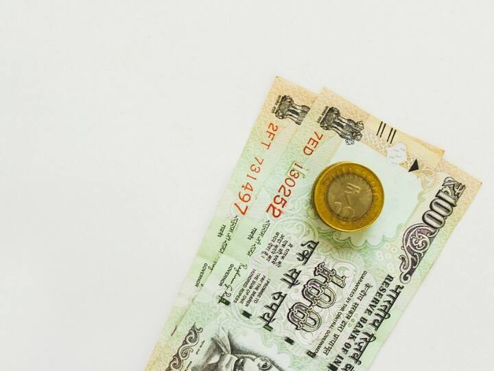 मान लीजिए आप अपना पैसा आठ साल में दोगुना करना चाहते हैं, तो फिर आप 72 को 8 से डिवाइड करेंगे, यानी आपको आठ साल में पैसा दोगुना करने के लिए 9 फीसदी रिटर्न की आवश्यकता होगी. (PC- Pixabay.com)