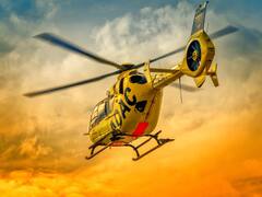 हेलीकॉप्टर में पंखड़ियां ऊपर और प्लेन में सामने की ओर क्यों होती हैं?